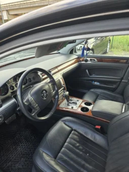 
										VW Phaeton full									