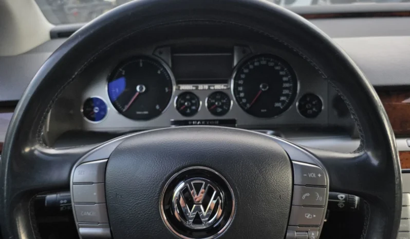 
								VW Phaeton full									