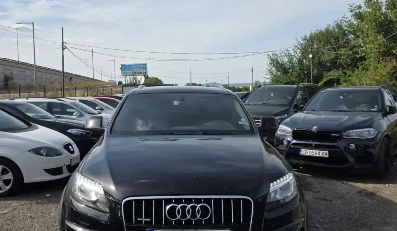 
								Audi Q7 full									