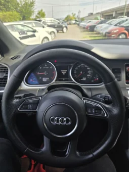
										Audi Q7 full									