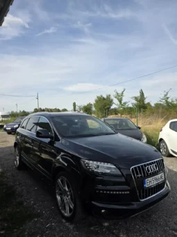 
										Audi Q7 full									