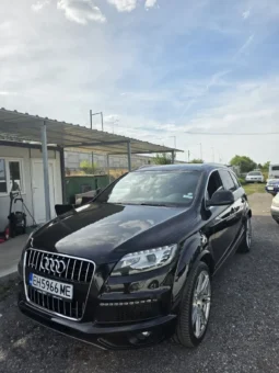 
										Audi Q7 full									