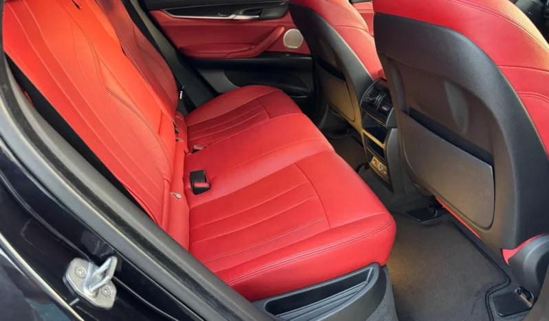 
								BMW X6 M50d xDrive AdaptiveLED B&O Digital Napa Distronic full									