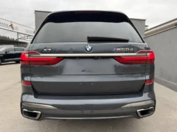 
										BMW X7 M50D full									