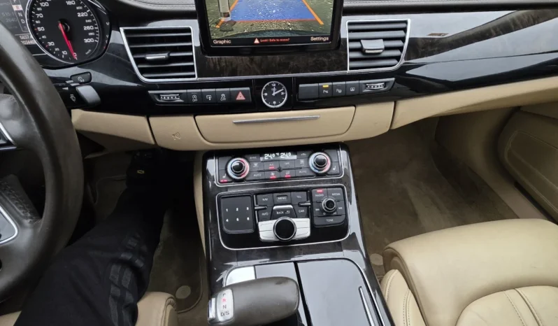 
								Audi A8 full									