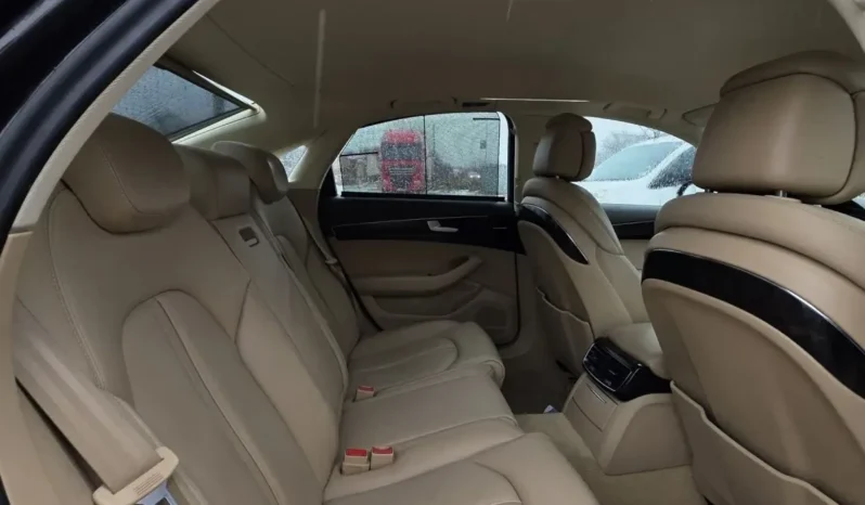 
								Audi A8 full									