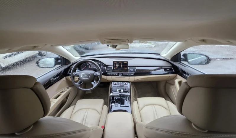 
								Audi A8 full									