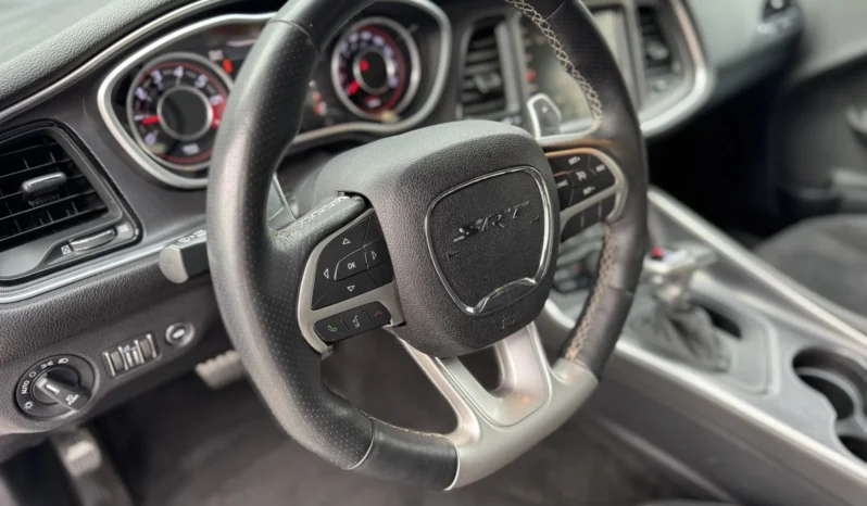 
								Dodge Challenger 6.4L SRT full									