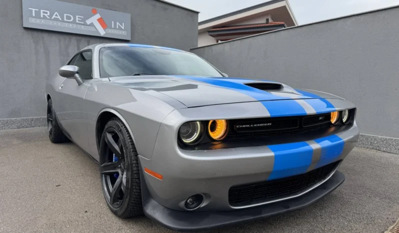 
								Dodge Challenger 6.4L SRT full									