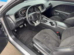 
										Dodge Challenger 6.4L SRT full									