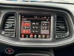 
										Dodge Challenger 6.4L SRT full									
