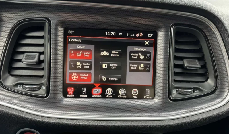 
								Dodge Challenger 6.4L SRT full									