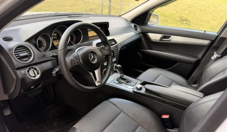 
								Mercedes-Benz C 220 CDI / AMG LINE / АВТОМАТИК full									