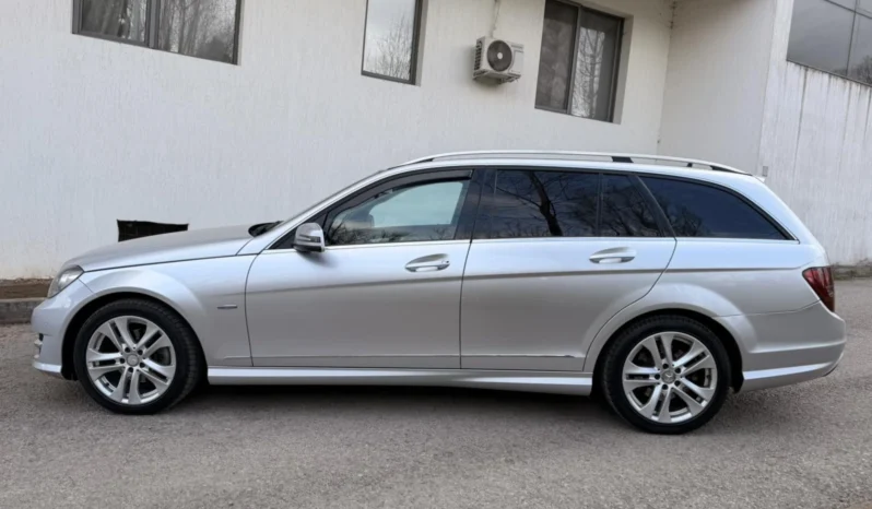 
								Mercedes-Benz C 220 CDI / AMG LINE / АВТОМАТИК full									