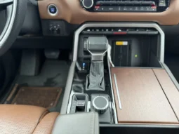 
										Toyota Tundra 1794 EDITION CREW MAX full									