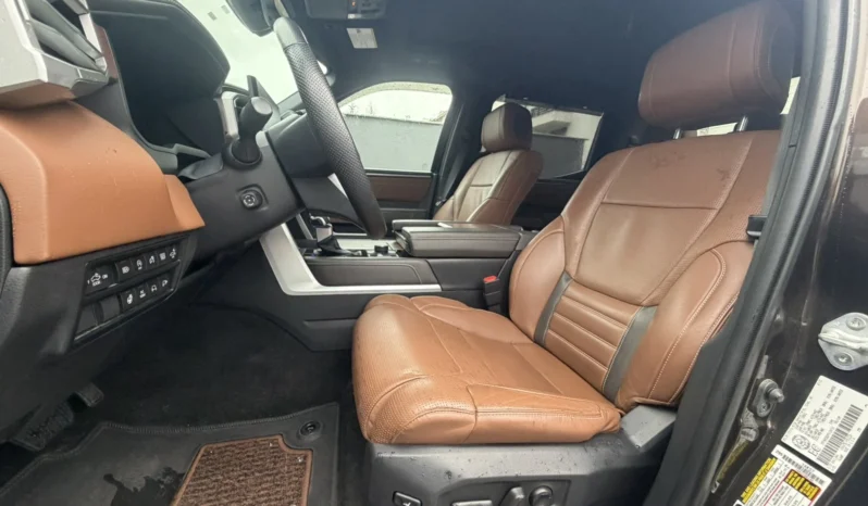 
								Toyota Tundra 1794 EDITION CREW MAX full									