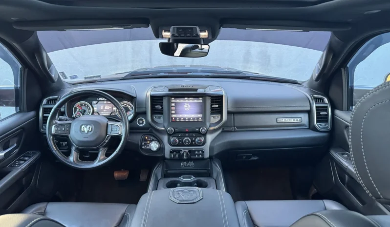 
								Dodge RAM 1500 5.7L CREW CAB SPORT full									