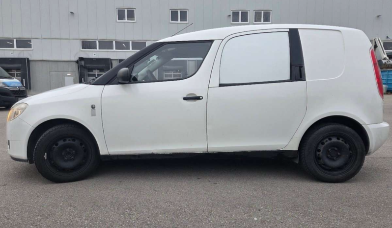 
								Skoda Praktik full									